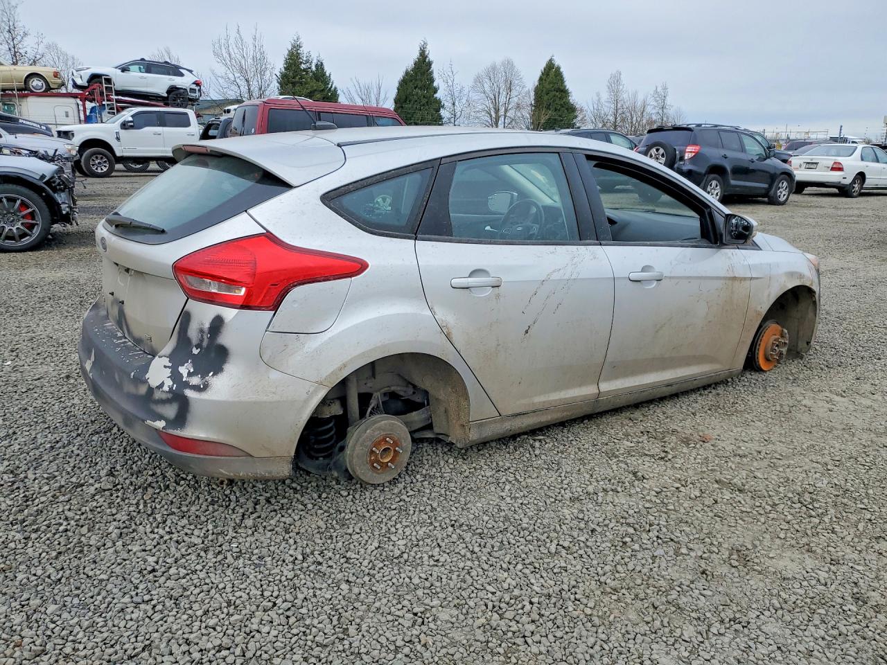 2017 FORD FOCUS SE photo 5
