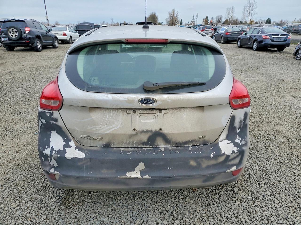 2017 FORD FOCUS SE photo 11