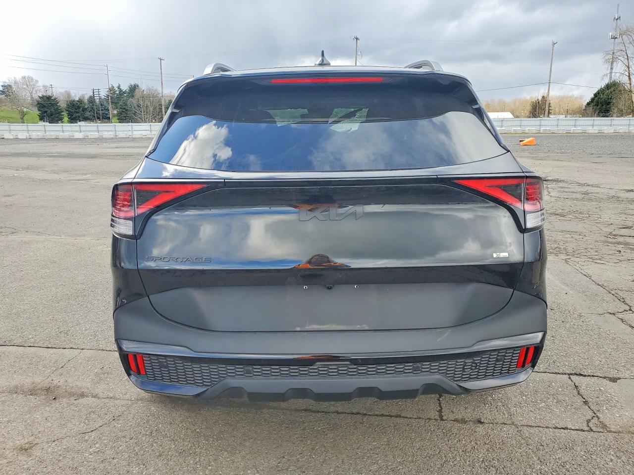 2025 KIA SPORTAGE X LINE photo 6