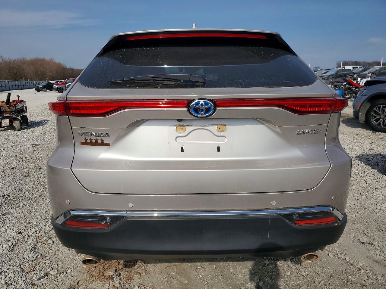 2024 TOYOTA VENZA LIMITED photo 6