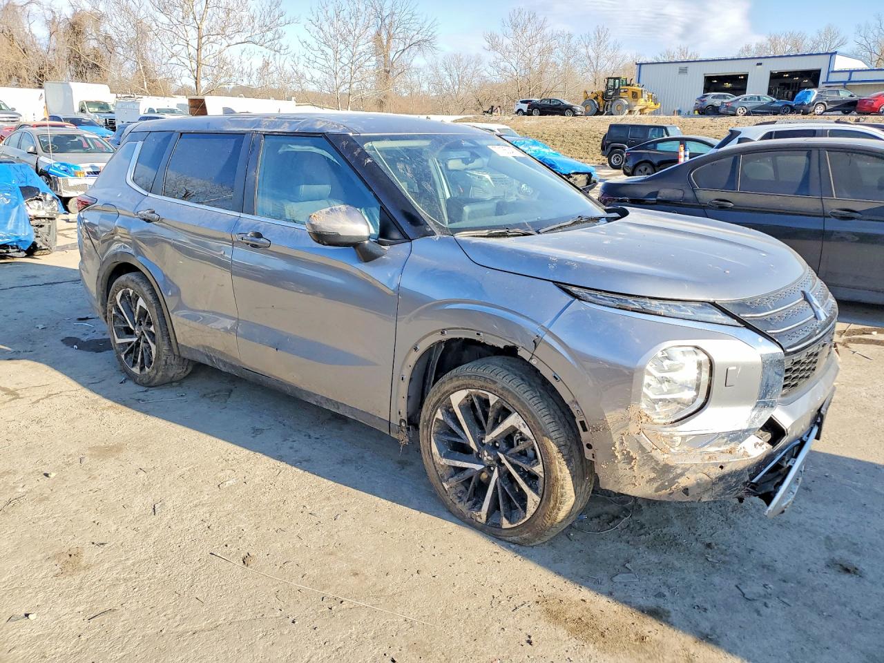 2024 MITSUBISHI OUTLANDER SE photo 4