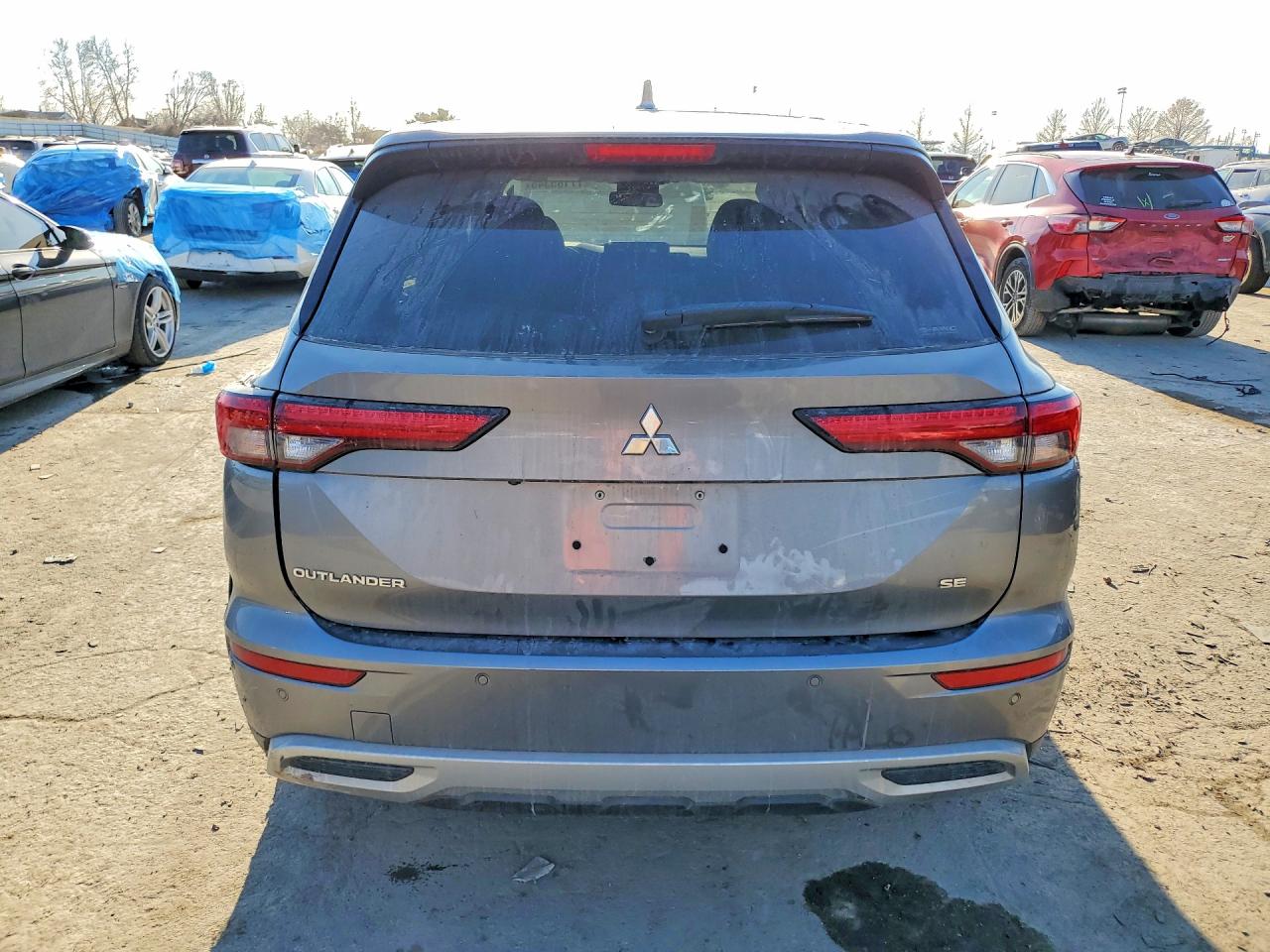 2024 MITSUBISHI OUTLANDER SE photo 6