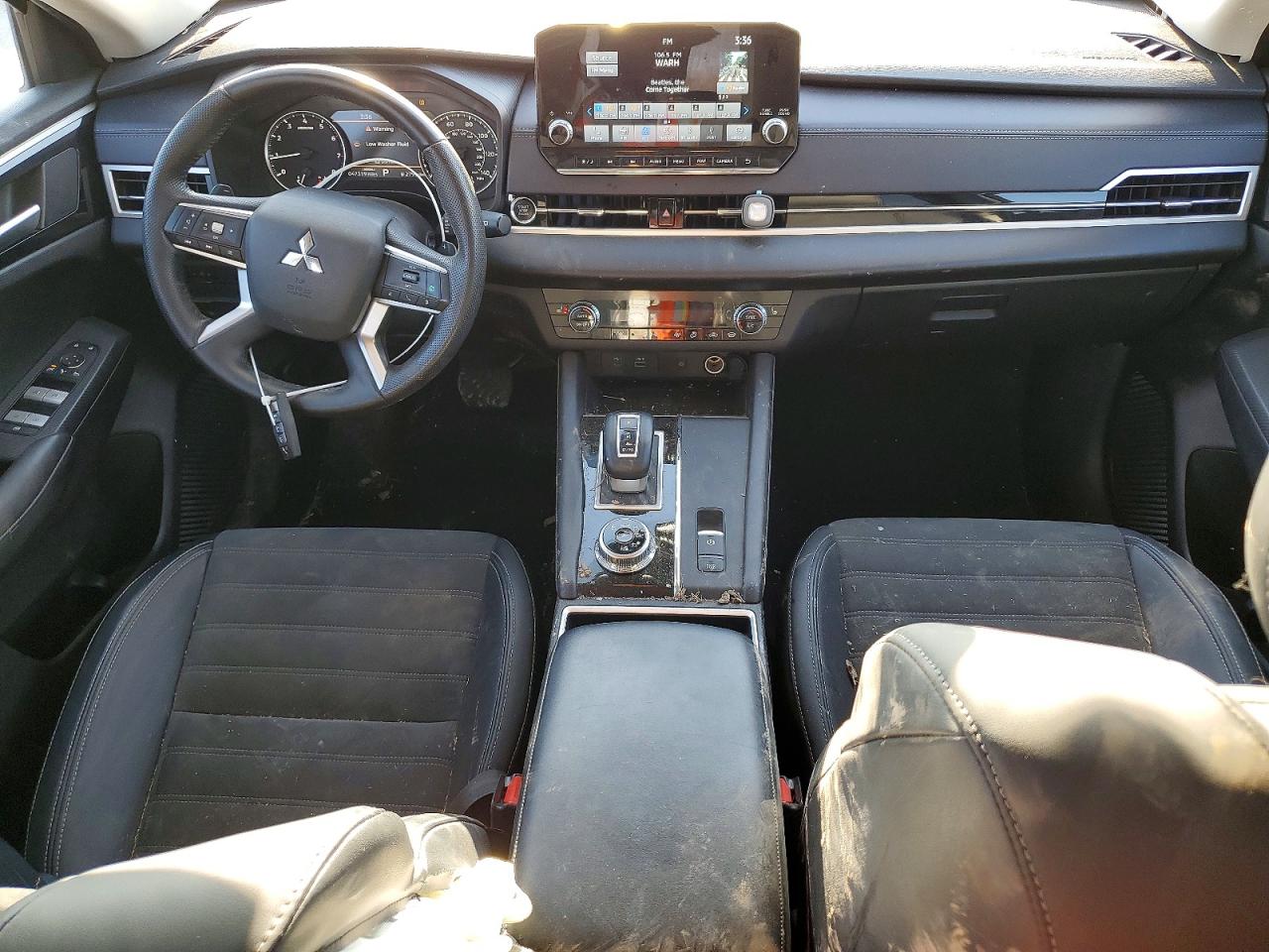 2024 MITSUBISHI OUTLANDER SE photo 8