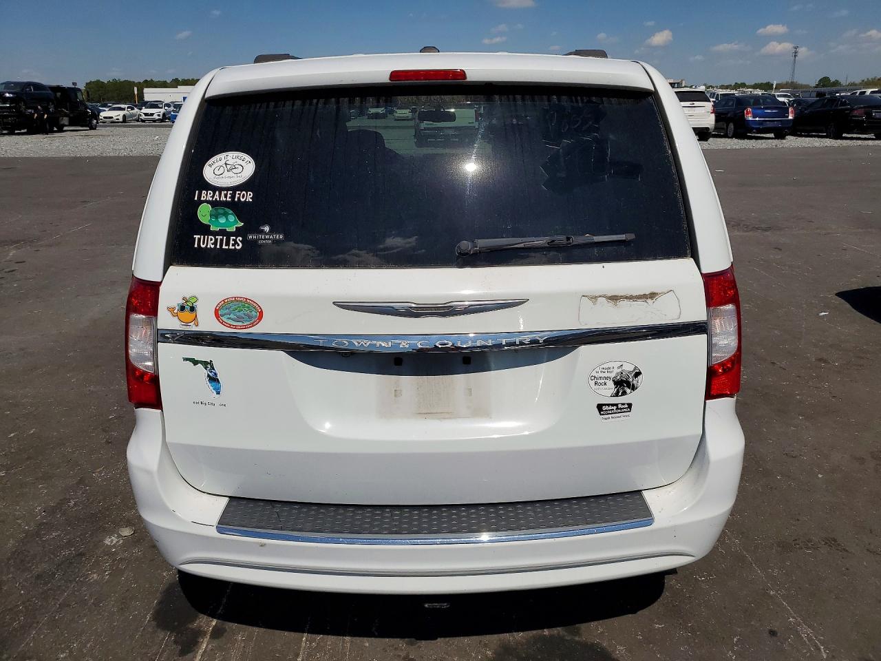 2015 CHRYSLER TOWN & COUNTRY TOURING photo 16