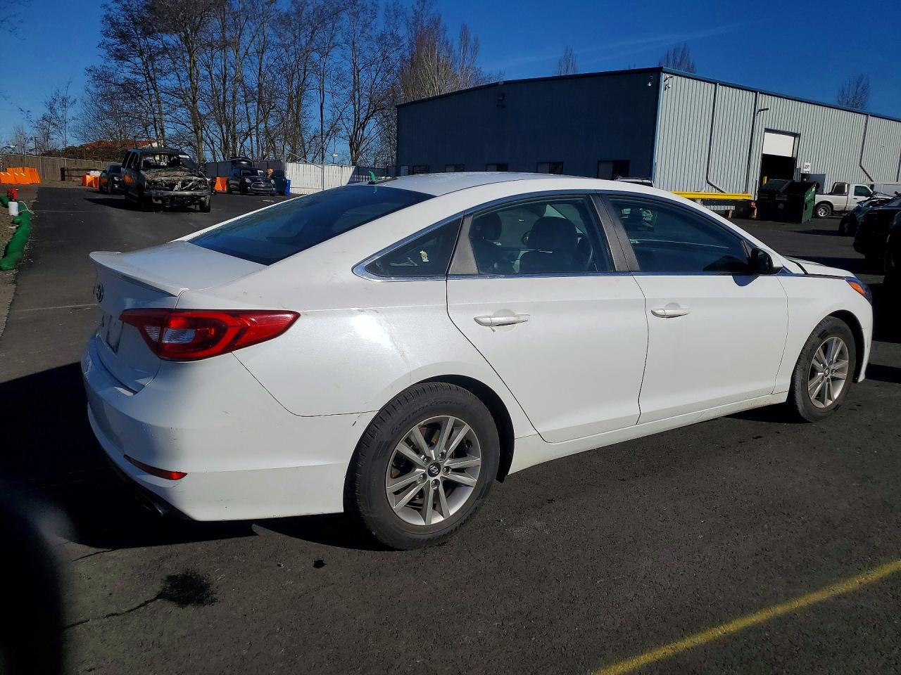 2016 HYUNDAI SONATA SE photo 3