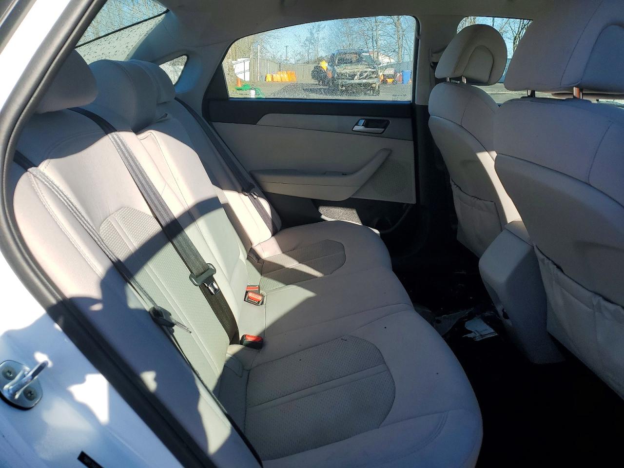 2016 HYUNDAI SONATA SE photo 10