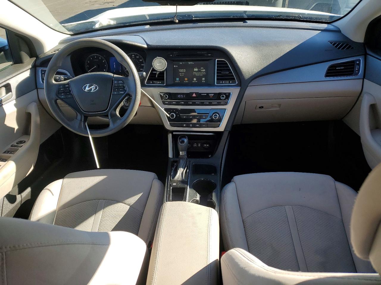 2016 HYUNDAI SONATA SE photo 8
