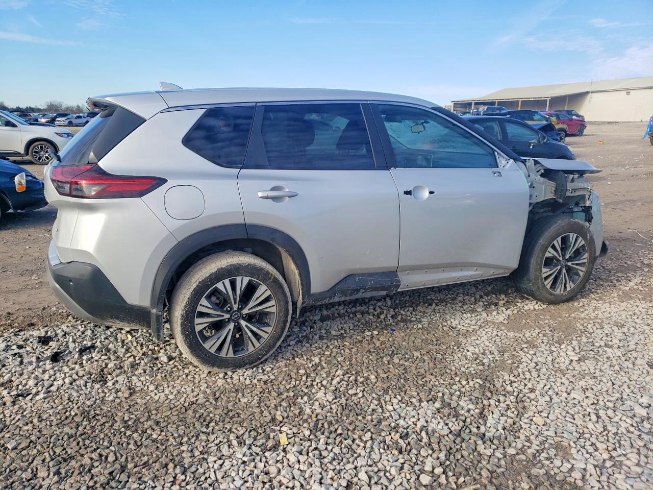 2023 NISSAN ROGUE SV photo 3