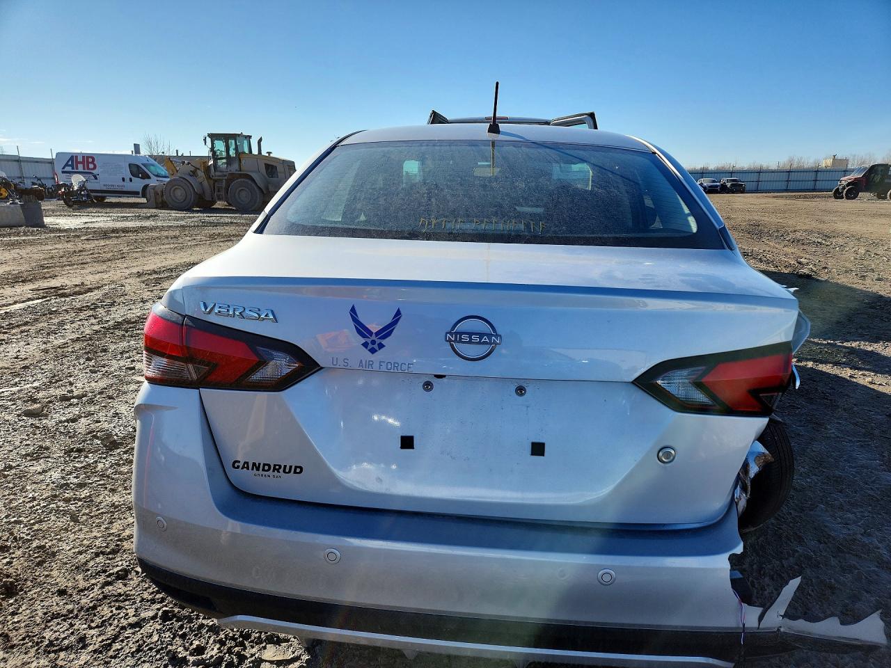 2025 NISSAN VERSA S photo 11