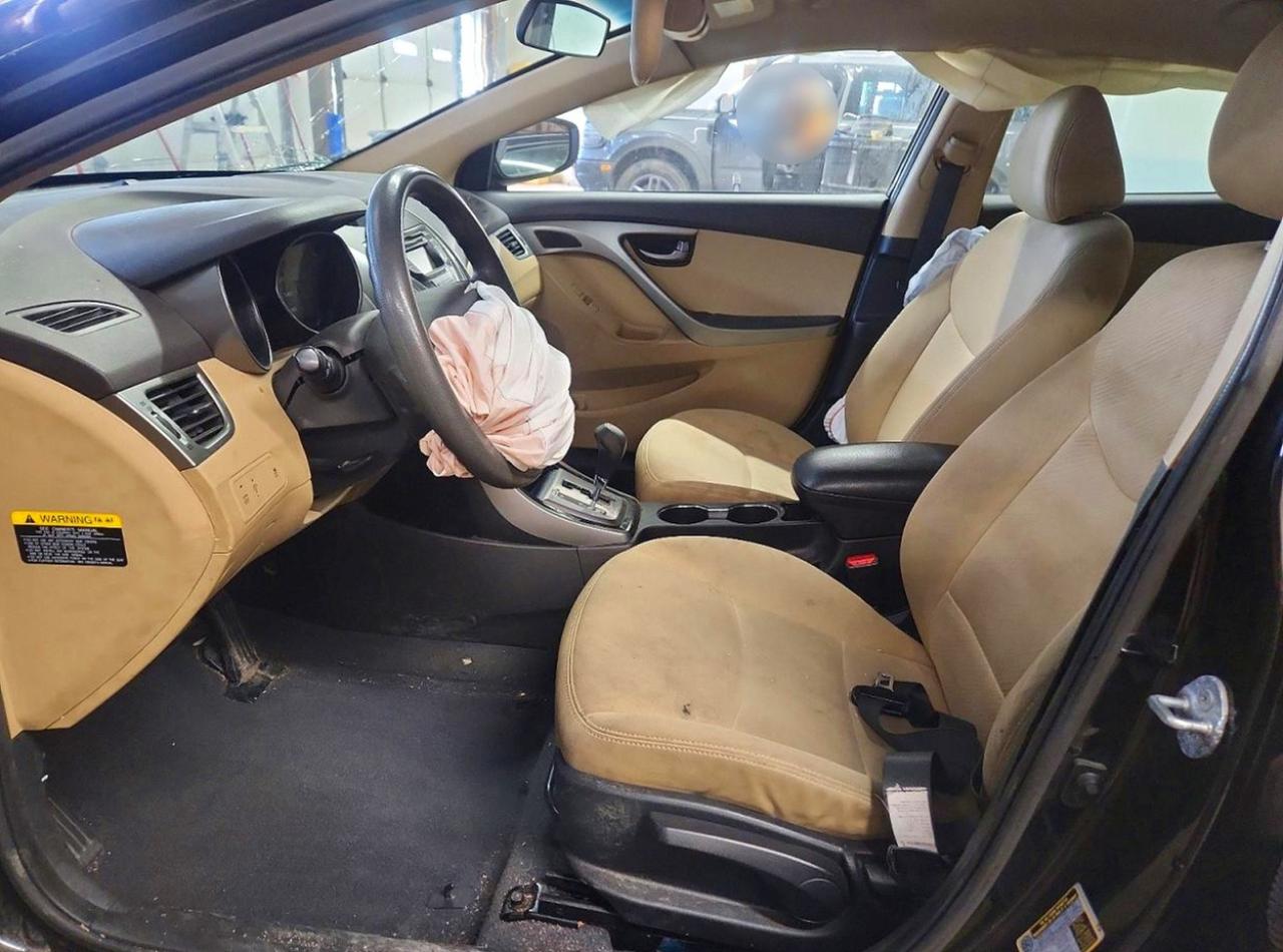 2013 HYUNDAI ELANTRA GLS photo 19