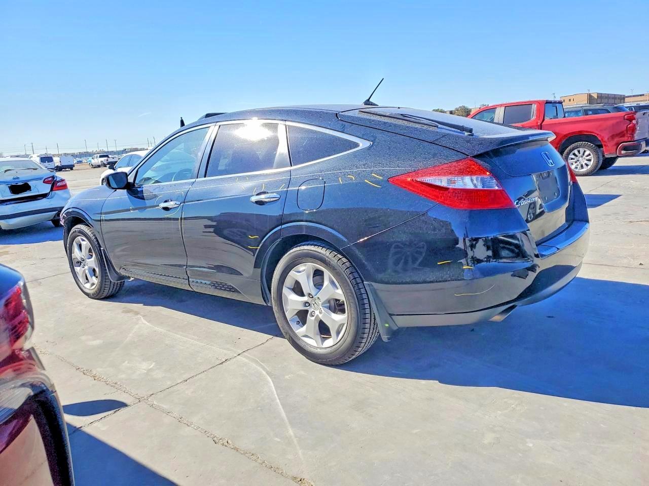 2012 HONDA CROSSTOUR EXL photo 3