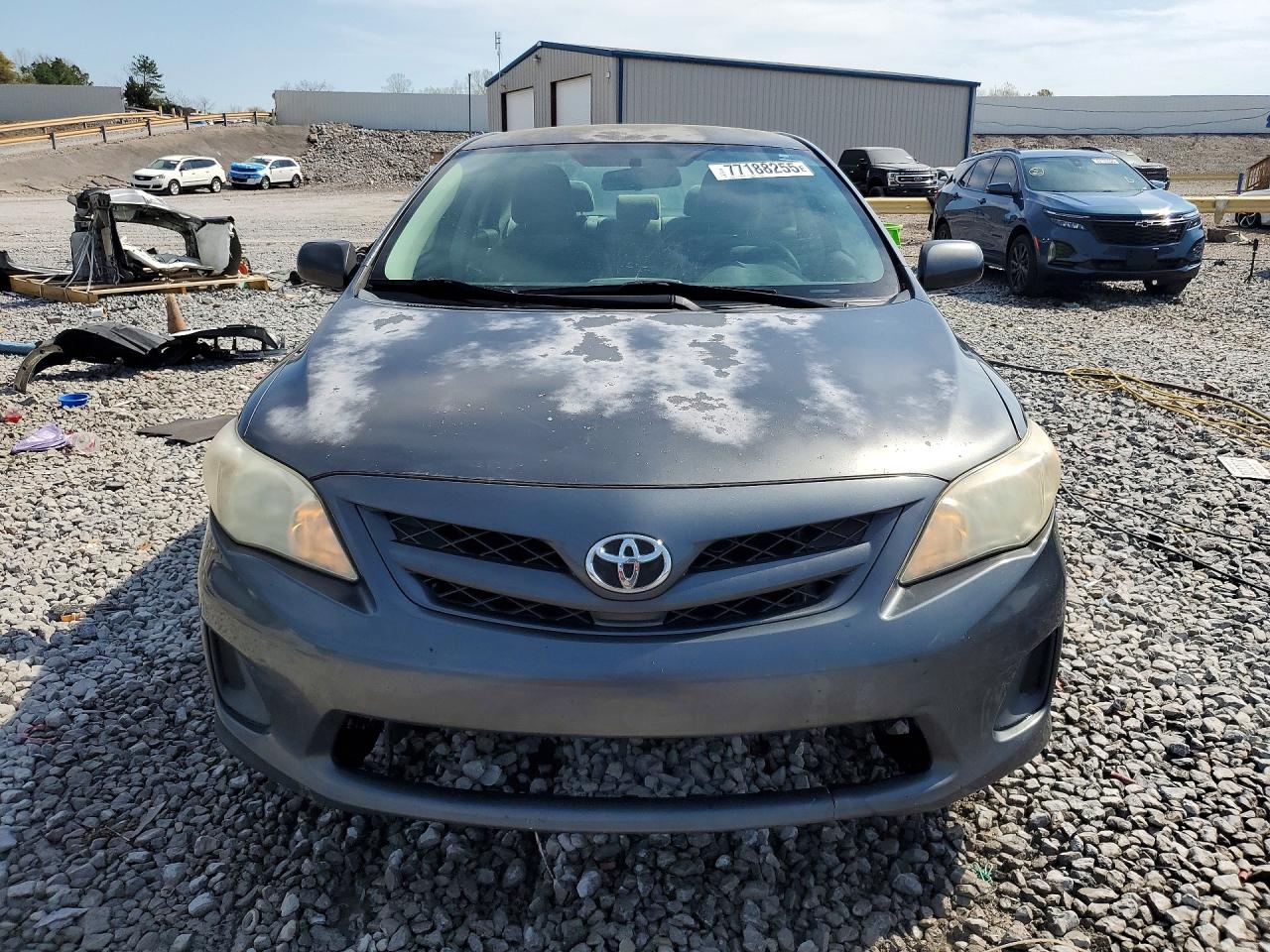 2011 TOYOTA COROLLA LE photo 5