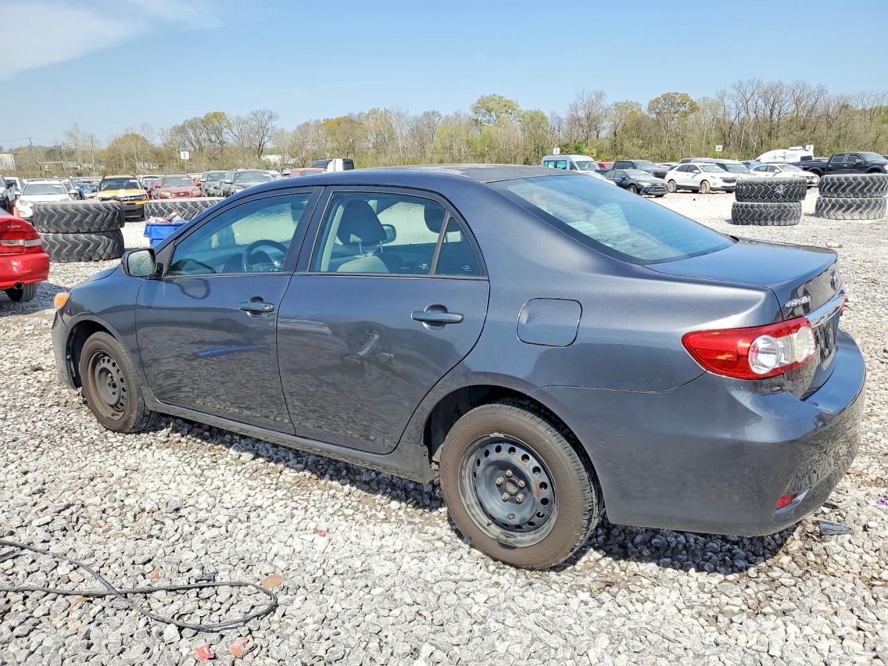 2011 TOYOTA COROLLA LE photo 2
