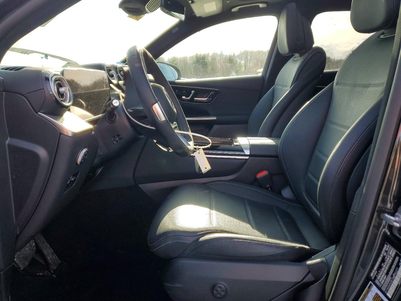 2025 MERCEDES-BENZ GLC 350E photo 13