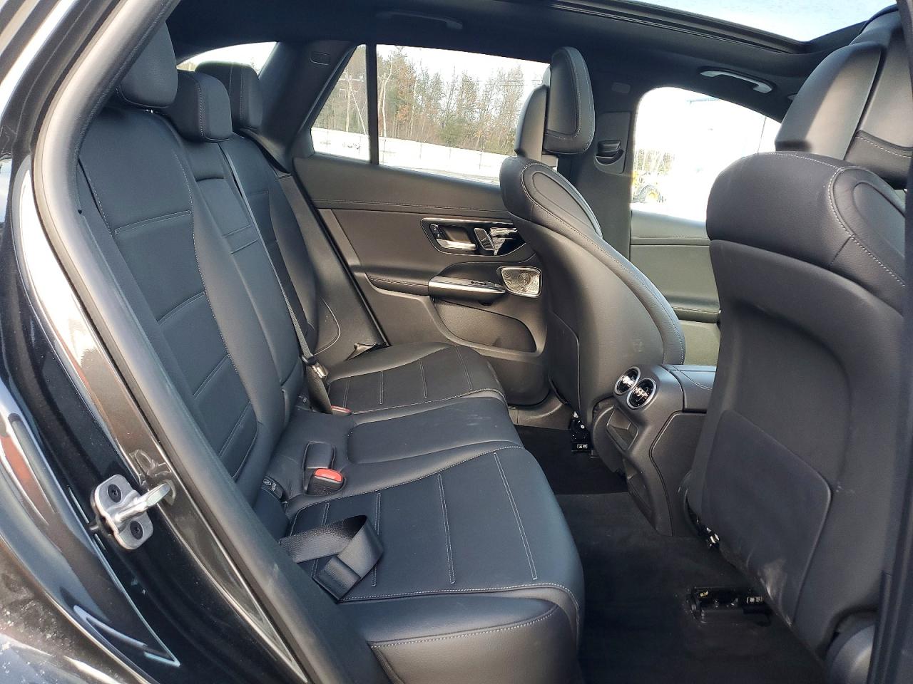 2025 MERCEDES-BENZ GLC 350E photo 21