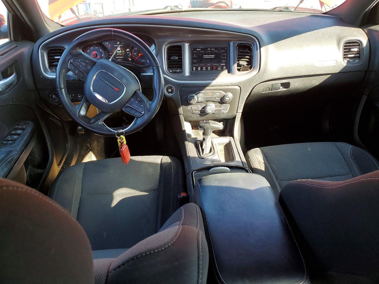 2020 DODGE CHARGER SXT photo 22
