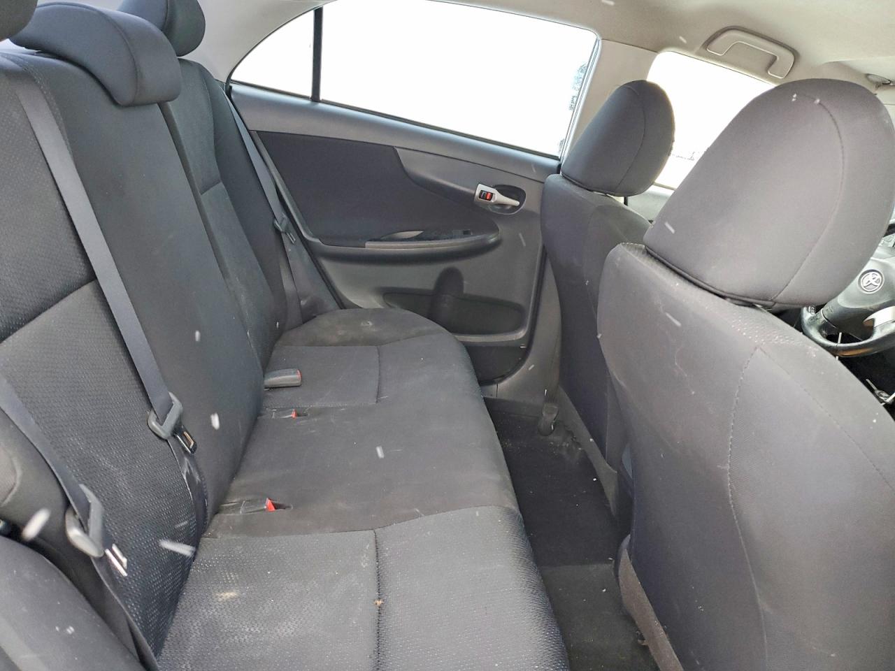 2010 TOYOTA COROLLA BASE photo 19