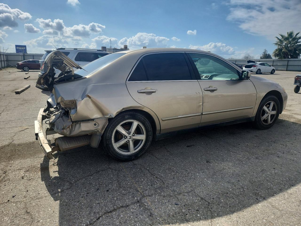 2004 HONDA ACCORD LX photo 5