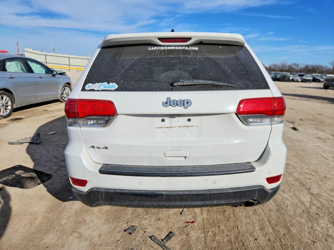 2019 JEEP GRAND CHEROKEE LAREDO photo 16