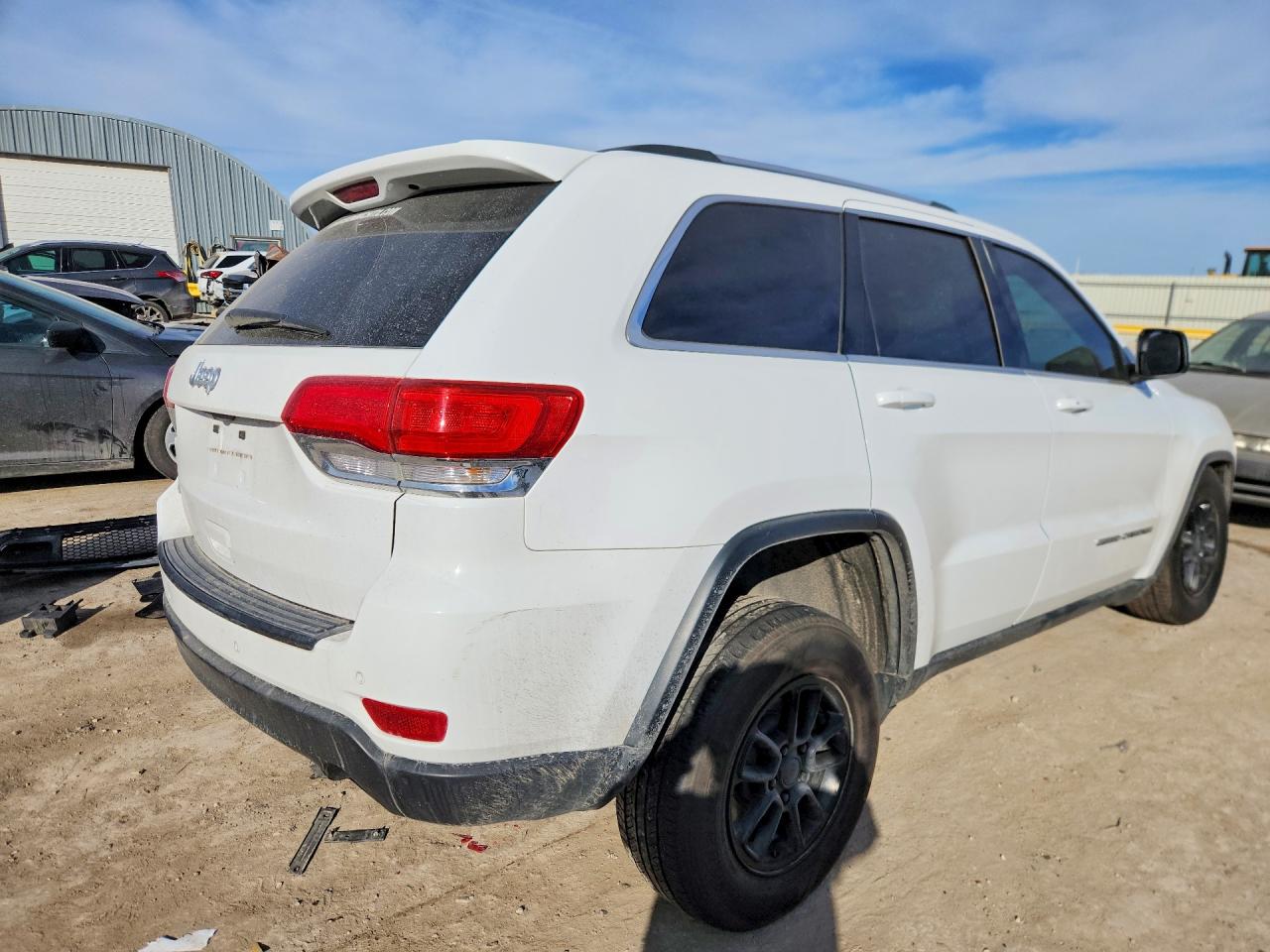 2019 JEEP GRAND CHEROKEE LAREDO photo 7