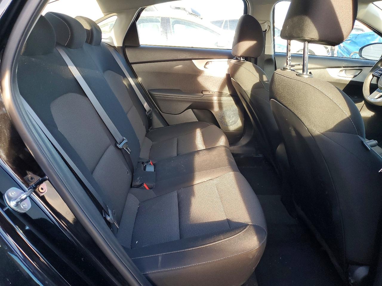 2024 KIA FORTE LX photo 10