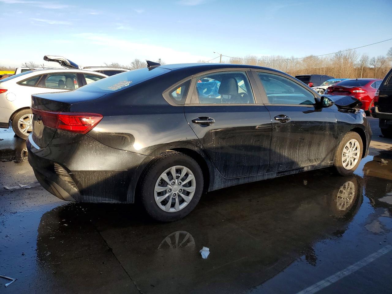 2024 KIA FORTE LX photo 3