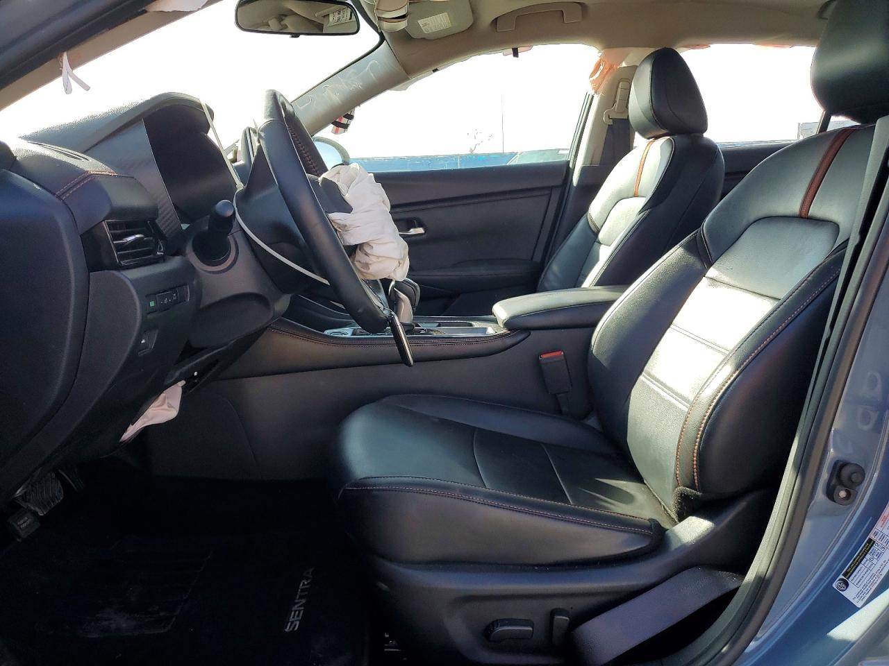 2025 NISSAN SENTRA SR photo 13