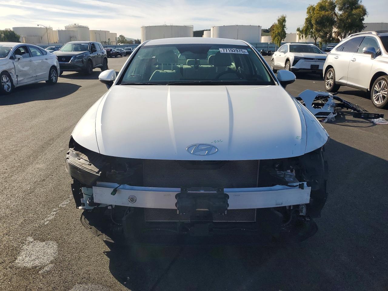 2024 HYUNDAI SONATA SEL photo 9