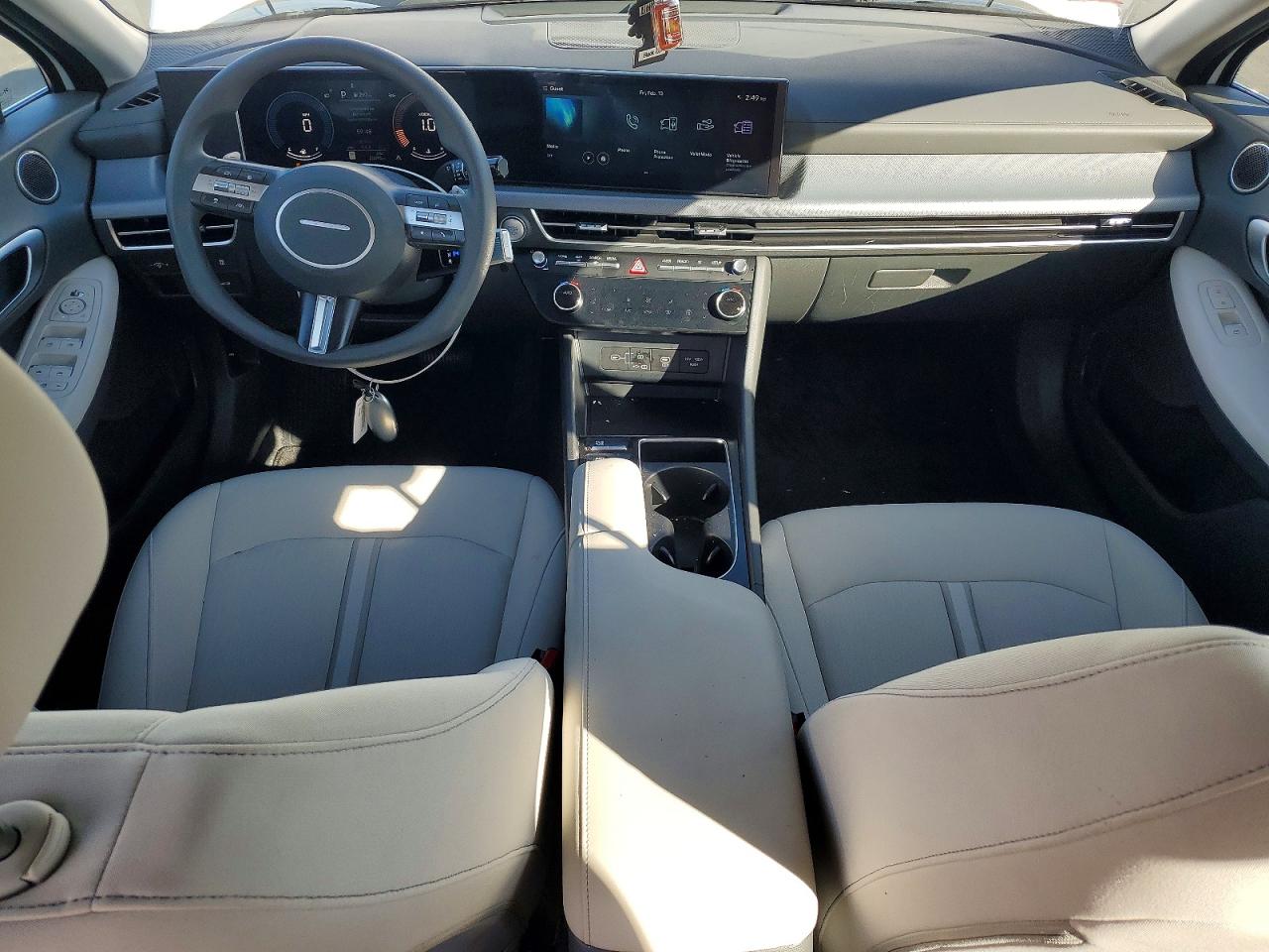 2024 HYUNDAI SONATA SEL photo 15
