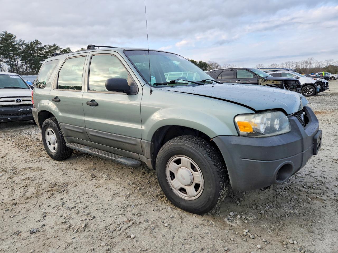 2006 FORD ESCAPE XLS photo 4