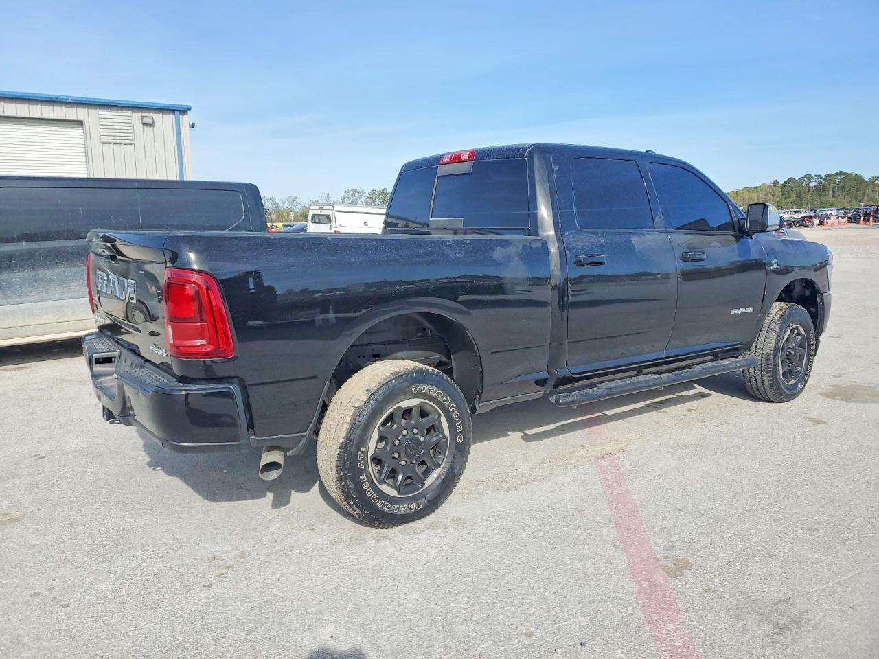 2025 RAM 2500 LARAMIE photo 3