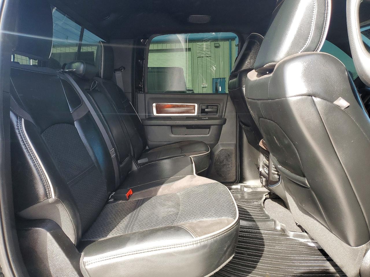 2025 RAM 2500 LARAMIE photo 10