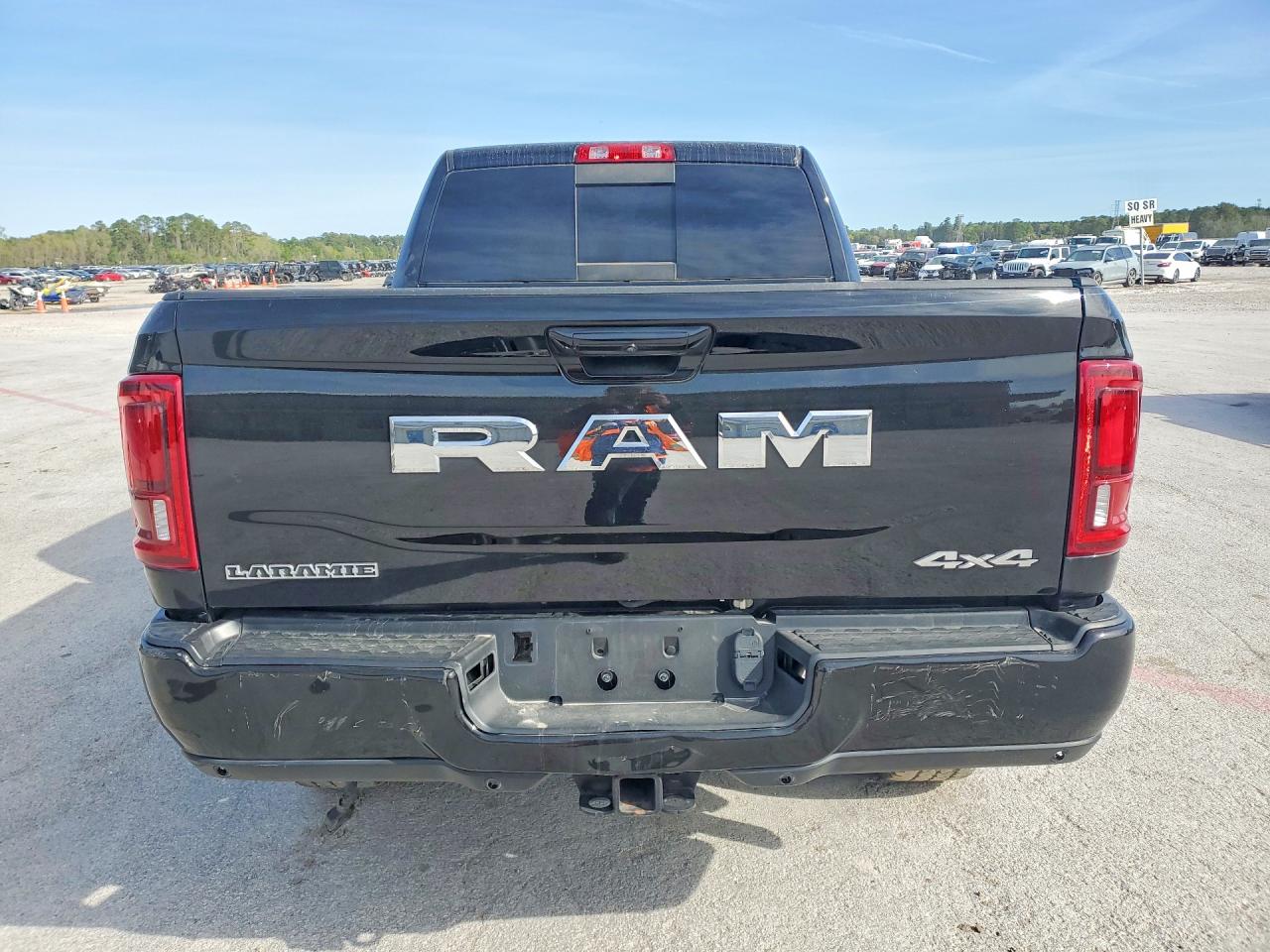 2025 RAM 2500 LARAMIE photo 6