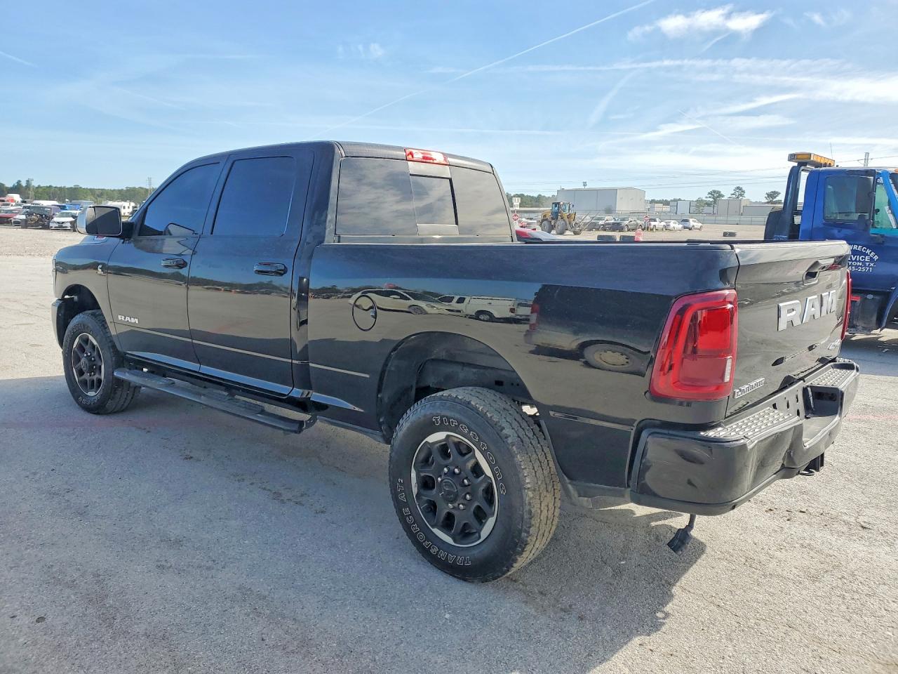 2025 RAM 2500 LARAMIE photo 2