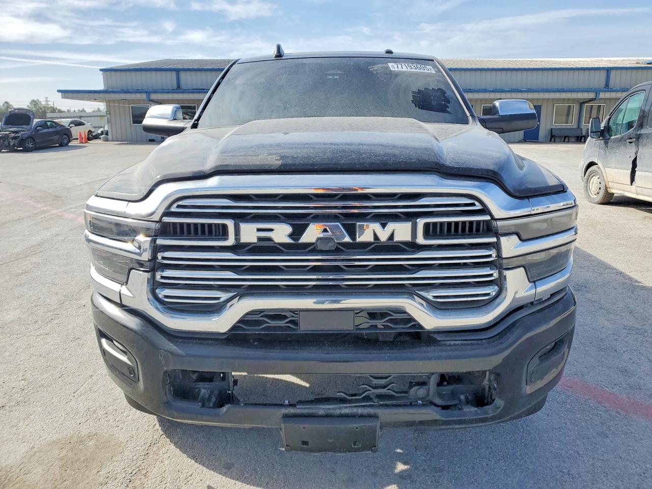 2025 RAM 2500 LARAMIE photo 5