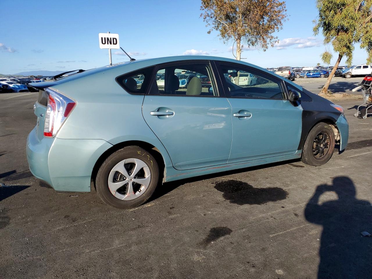 2013 TOYOTA PRIUS photo 3