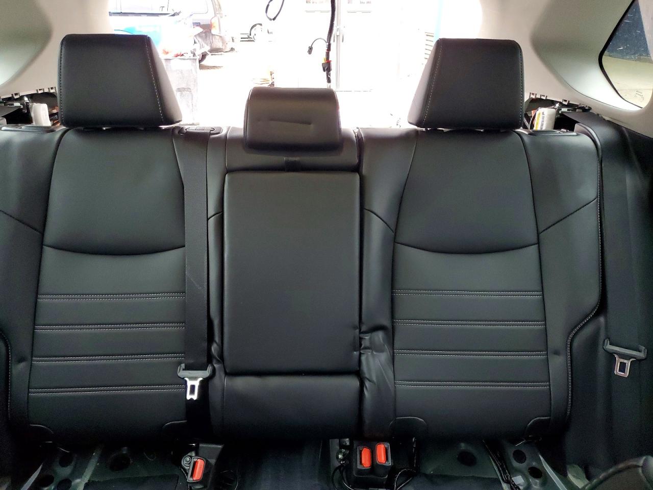 2022 TOYOTA RAV4 XLE PREMIUM photo 10