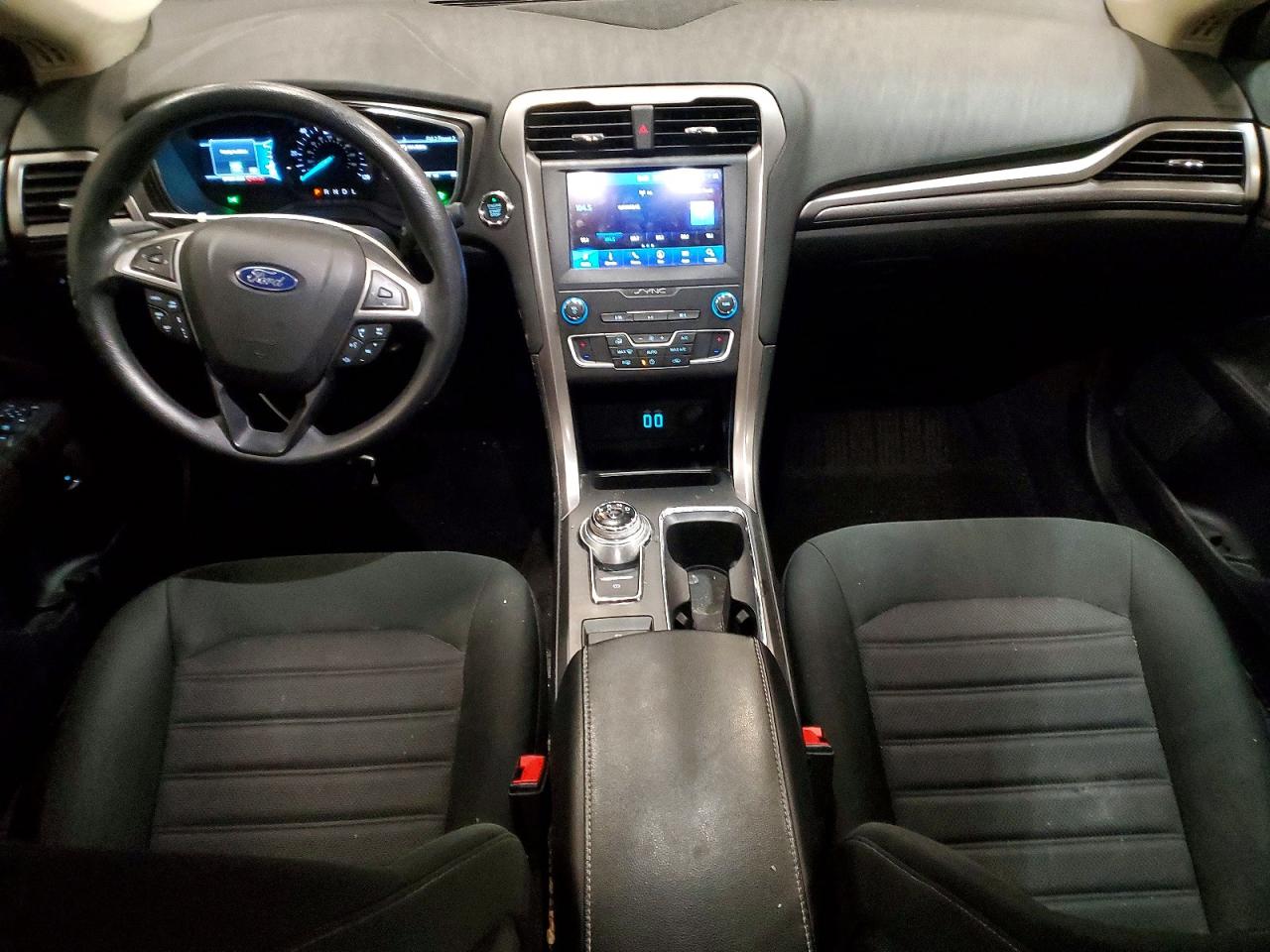 2020 FORD FUSION SE photo 8