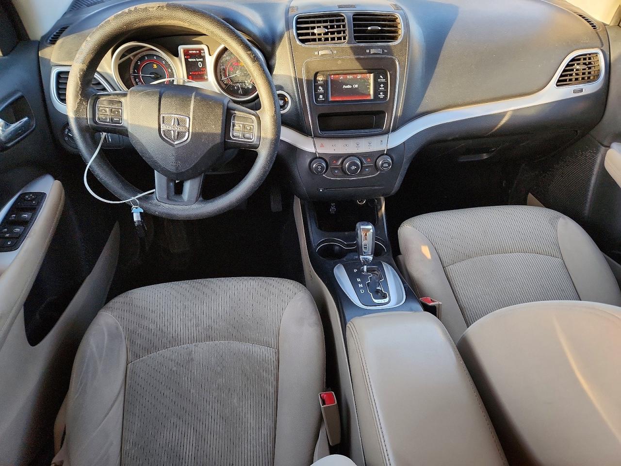 2017 DODGE JOURNEY SE photo 8