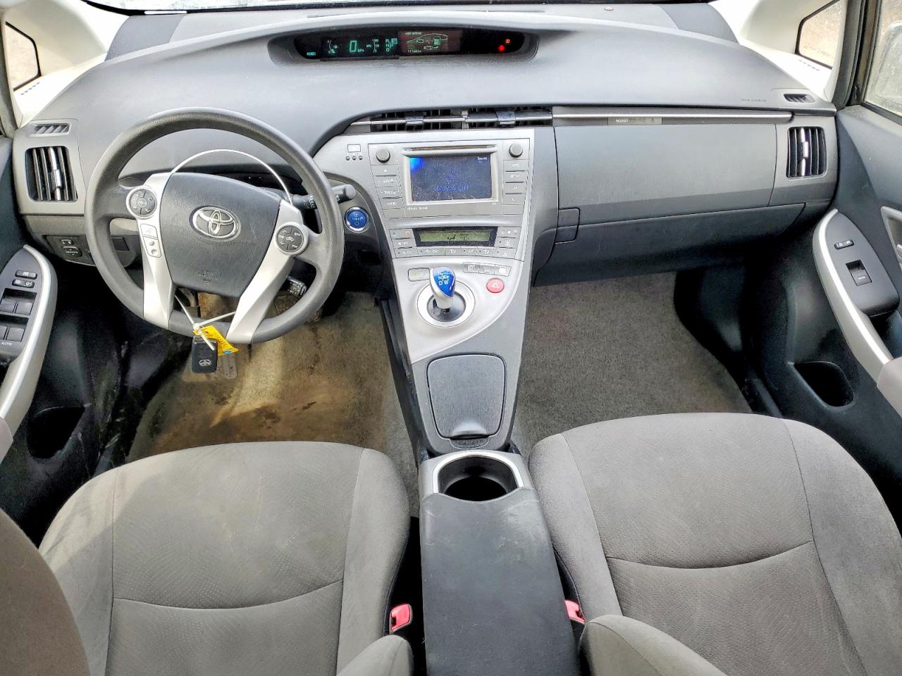 2013 TOYOTA PRIUS THREE photo 8