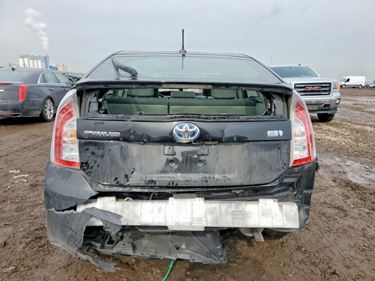2013 TOYOTA PRIUS THREE photo 6