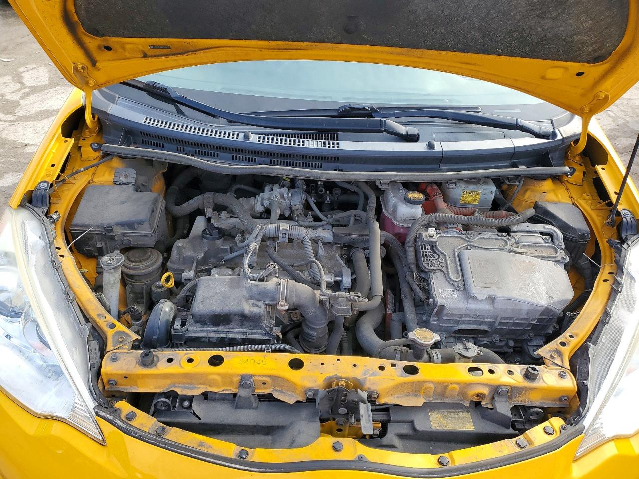 2014 TOYOTA PRIUS C photo 11