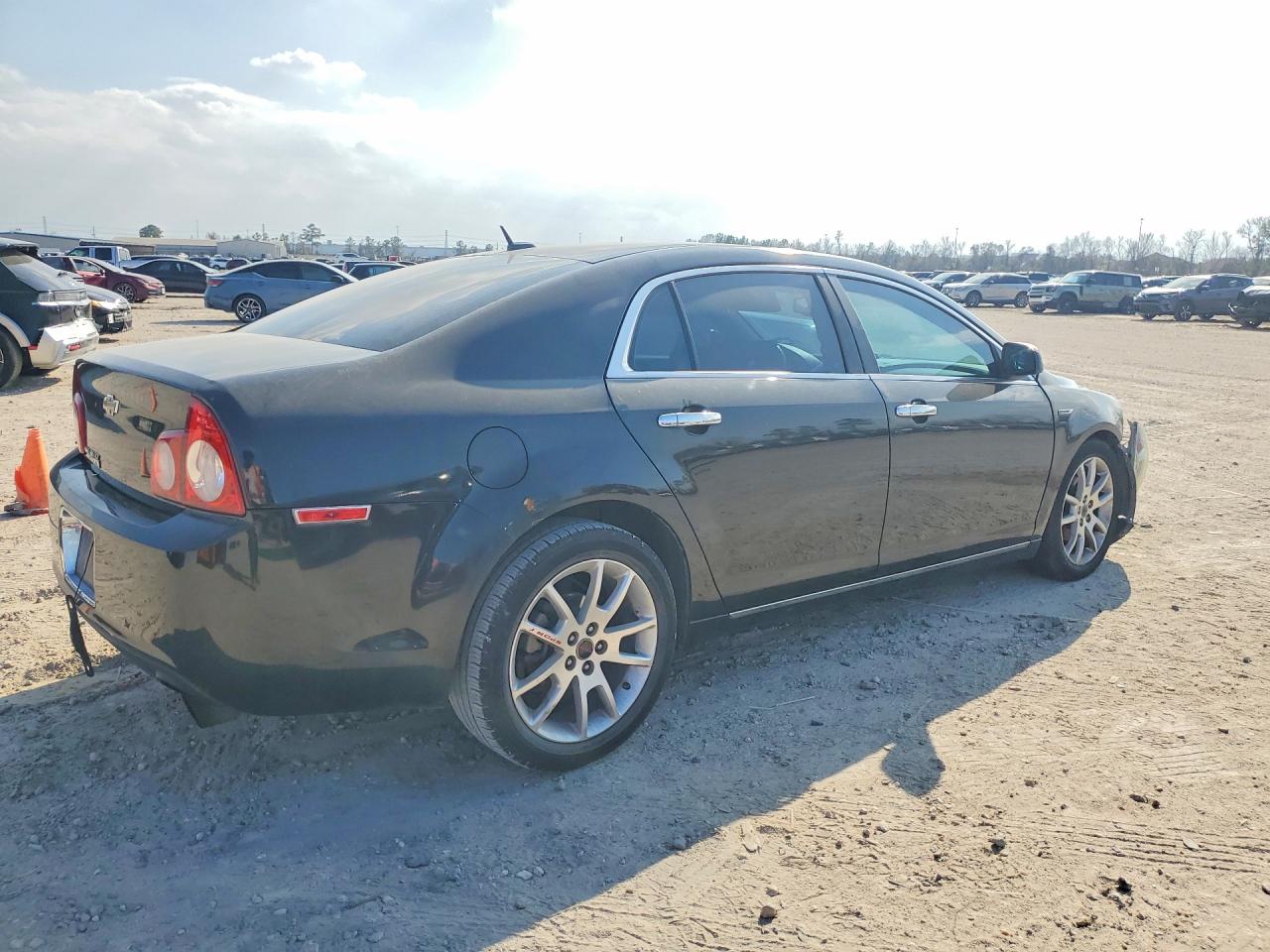 2011 CHEVROLET MALIBU LTZ photo 3