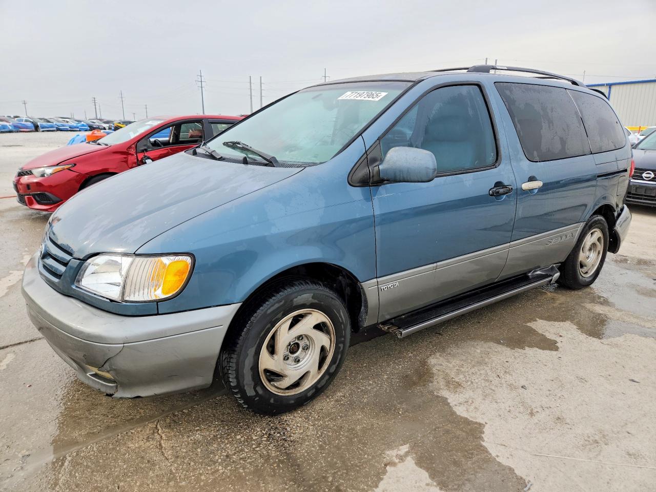 2002 TOYOTA SIENNA