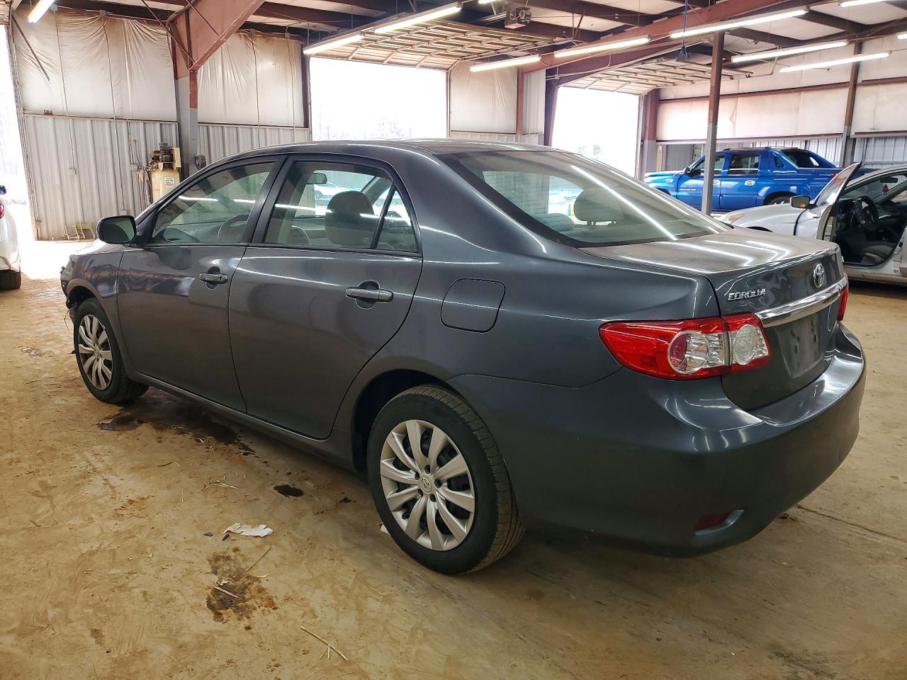 2012 TOYOTA COROLLA LE photo 2