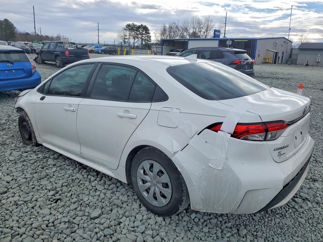 2020 TOYOTA COROLLA L photo 3