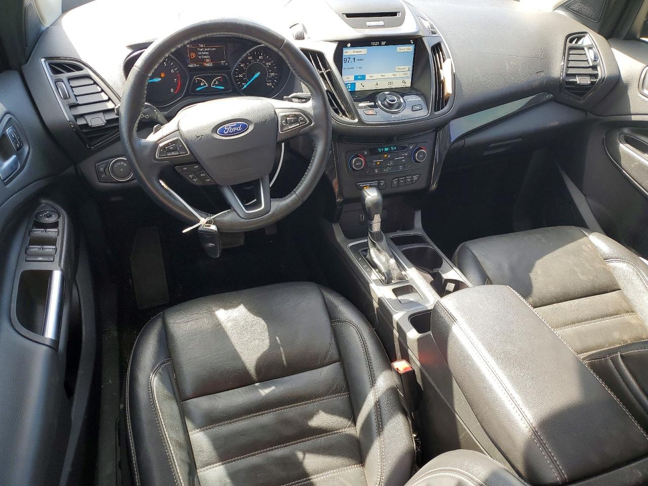 2017 FORD ESCAPE TITANIUM photo 8