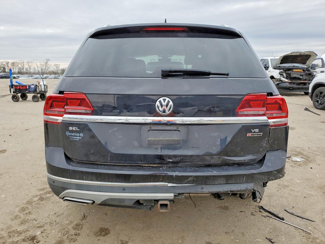 2018 VOLKSWAGEN ATLAS SEL photo 6