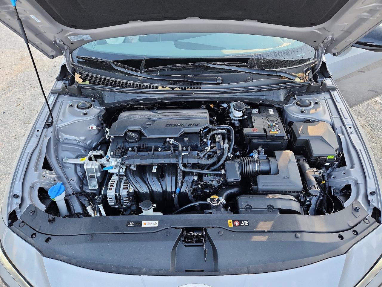 2025 HYUNDAI ELANTRA SEL SPORT photo 31