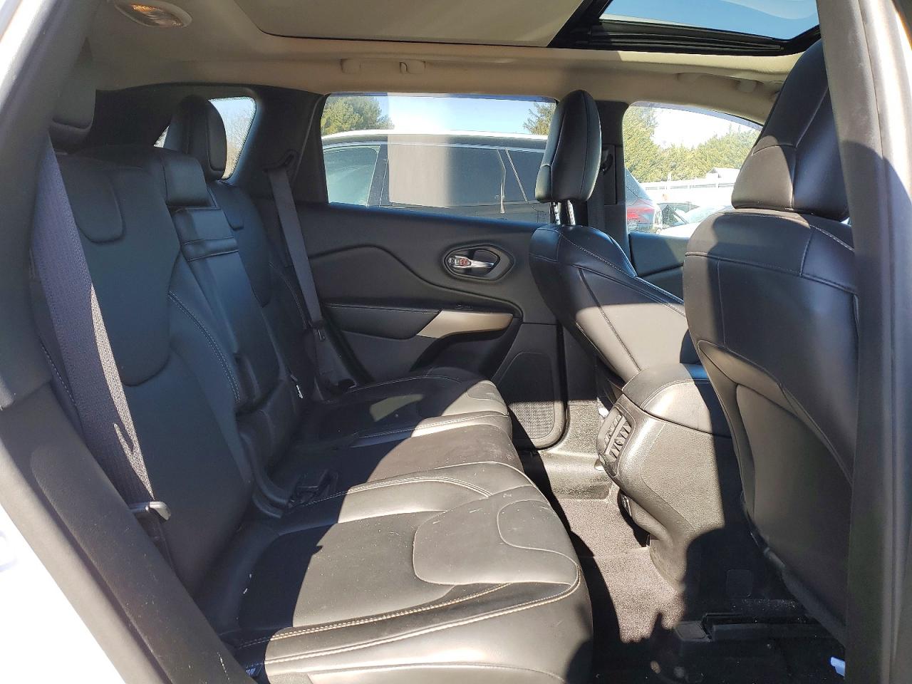 2018 JEEP CHEROKEE LIMITED photo 19